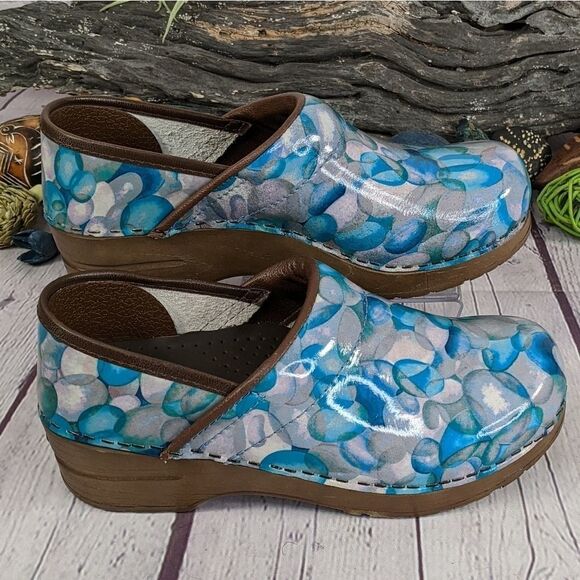 Sanita The Original Danish Clogs Blue Bubble Print Nurse Clogs - Picture 3 of 10